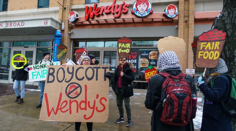 DANIELLE BRODSKY/ Temple SFA Photographer